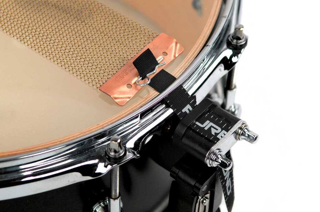 CPB1324 Custom Pro Brass Подструнник для малого барабана 13