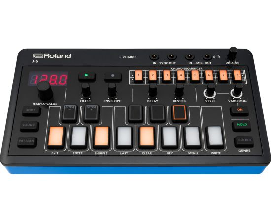 Roland J-6 AIRA COMPACT CHORD SYNTH Синтезатор